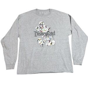 Disneyland Resort Heather Grey & Vintage Style Comic Book Fill Mickey Mouse XL